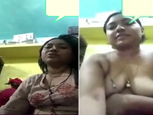 Nude Indian Fingering Bhabhi Shows Bald Pussy